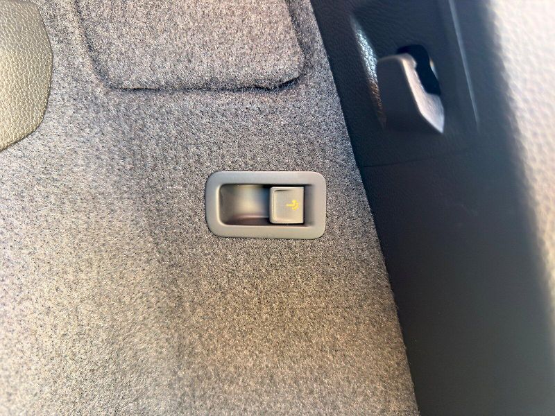 Škoda Karoq (2026) SPORTLINE TSI 1.5/110KW 7AP - fotka 10 z 28
