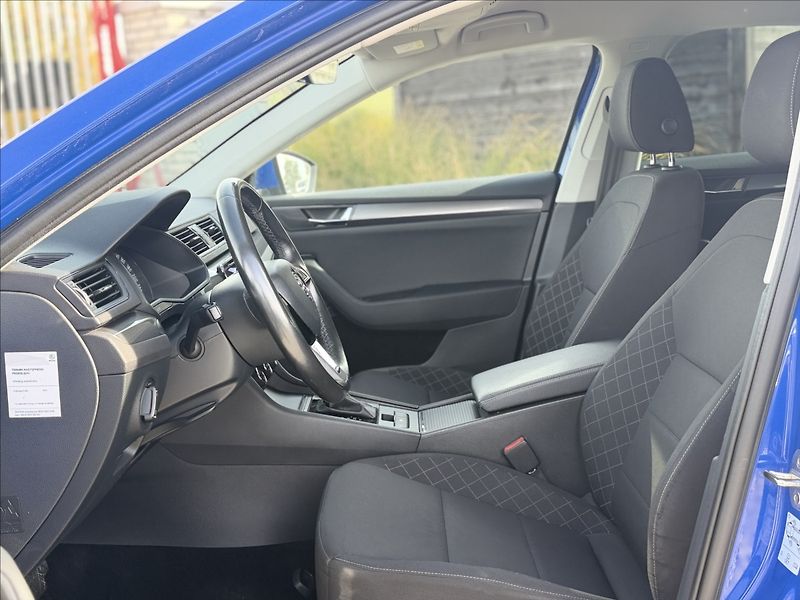 Škoda Superb 1,5 TSI  DSG +SADA ZIMNÍCH KOL - fotka 9 z 23