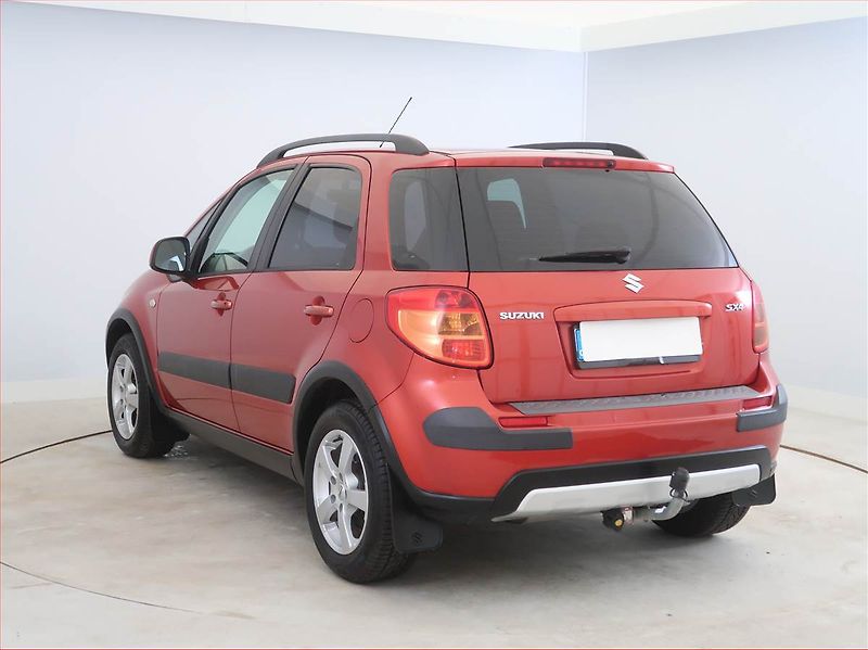 Suzuki SX4 (2010) 1.5 VVT, Serv.kniha - fotka 4 z 13