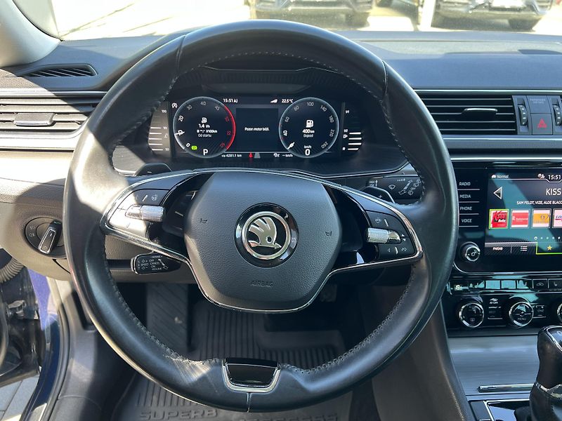 Škoda Superb 2.0TDi*110kw*DSG*Style - fotka 13 z 39