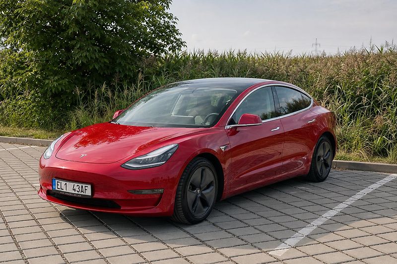 Tesla Model 3 (2020) Tesla Model 3 Long Range AWD - fotografie inzerátu