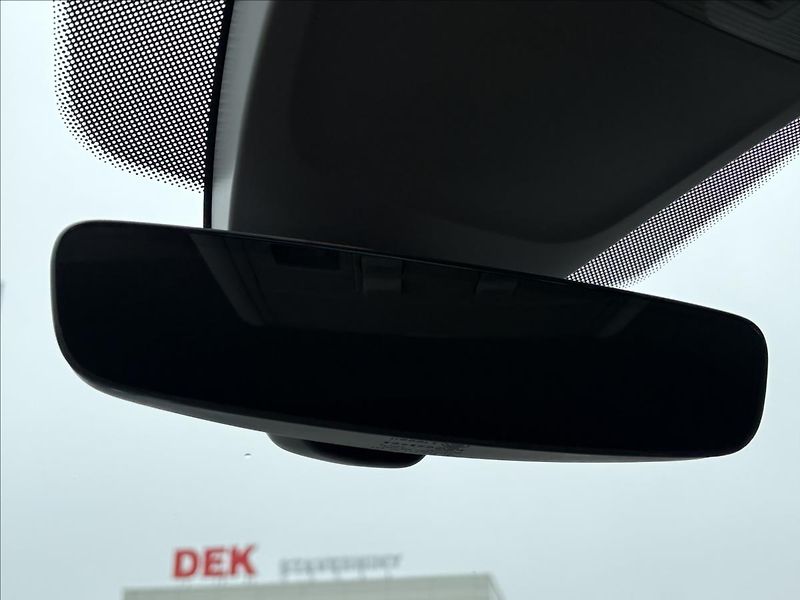Volkswagen Tiguan 2,0 TDi 140kW 4M,Led,ACC,Highl - fotka 29 z 41
