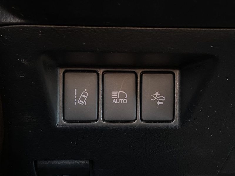 Toyota Yaris 1.5i, ČR, Trend, záruka - fotka 16 z 17