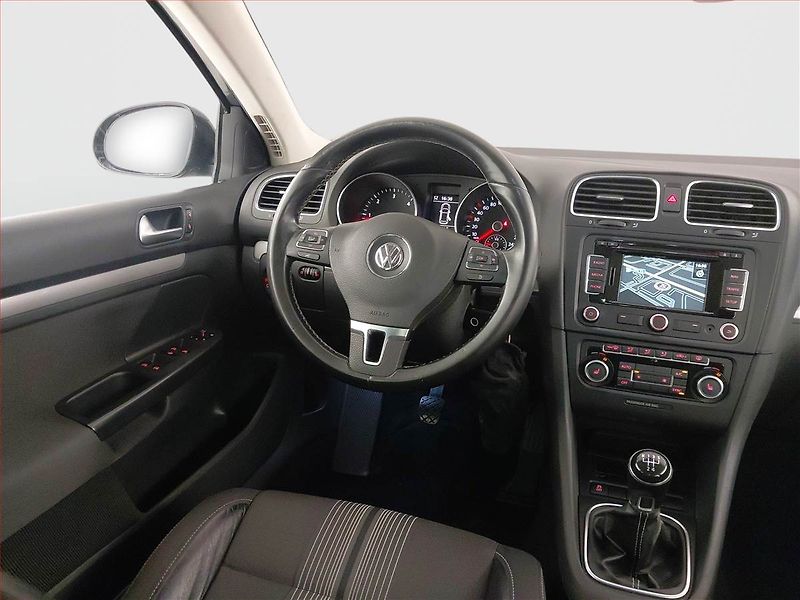 Volkswagen Golf (2013) 1.6 TDI, Serv.kniha, Navi - fotka 7 z 20