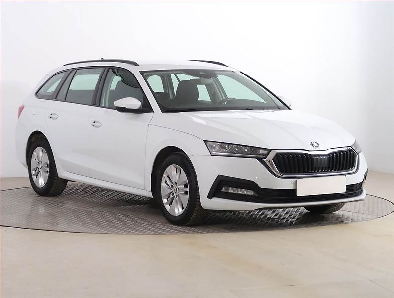 Škoda Octavia (2022) Ambition 1.0 TSI, Navi - fotografie inzerátu