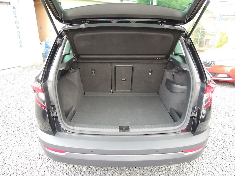 Škoda Karoq (2020) 1.5TSI,110KW,DSG,Style,1.majČR - fotka 9 z 47