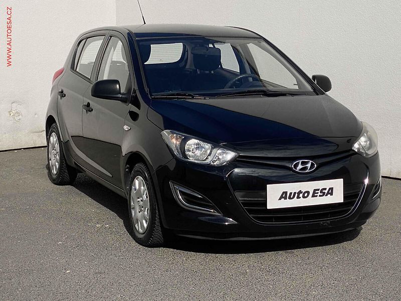 Hyundai i20 (2013) 1.2i, AC, +pneu - fotografie inzerátu