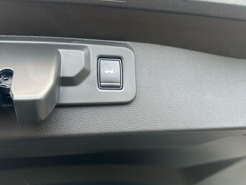 Mitsubishi Grandis (2026) INTENSE+ 1.3 DI-T MILD HYBRID - fotka 20 z 21