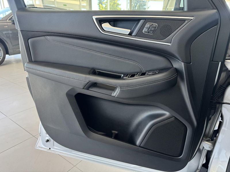 Ford S-MAX 2,0TDCi AT8*140kW*REZERVACE! - fotka 27 z 34