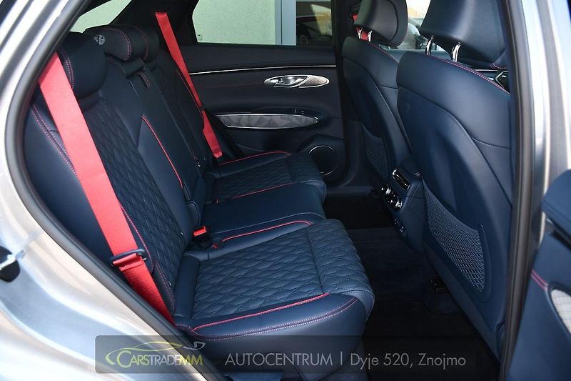 Genesis GV70 2.2CRDi AWD SPORT ZÁRUKA - fotka 19 z 59