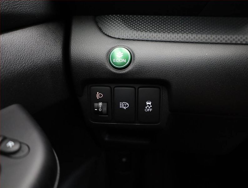 Honda CR-V (2015) 1.6 i-DTEC, Serv.kniha - fotka 12 z 18