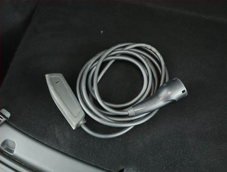 Tesla Model Y (2023) RWD LFP 60kWh, SoH 95% - fotka 21 z 21