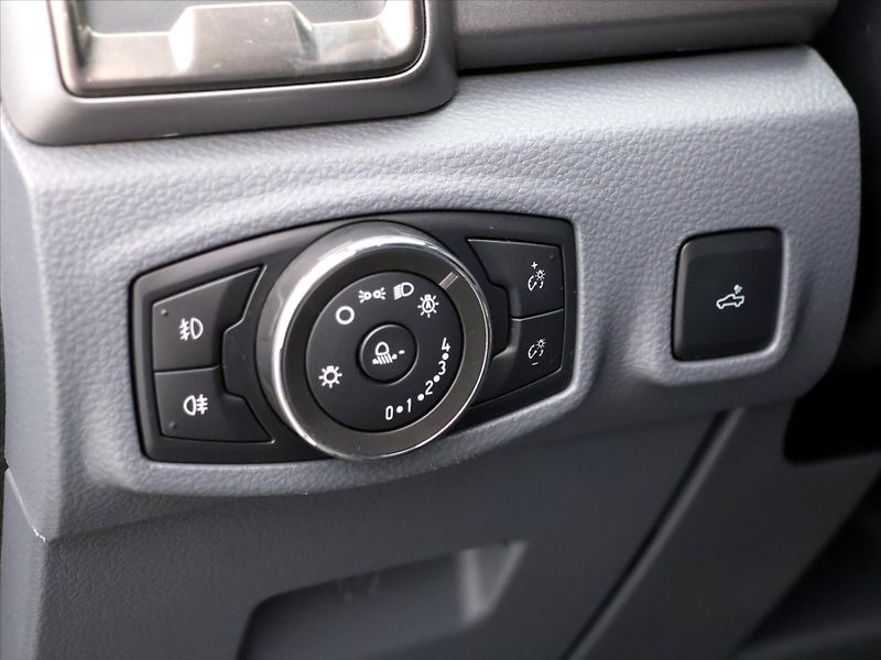 Ford Ranger 3,2 DTI  147KW CZ 1.MAJ SH 4X4 - fotka 16 z 39