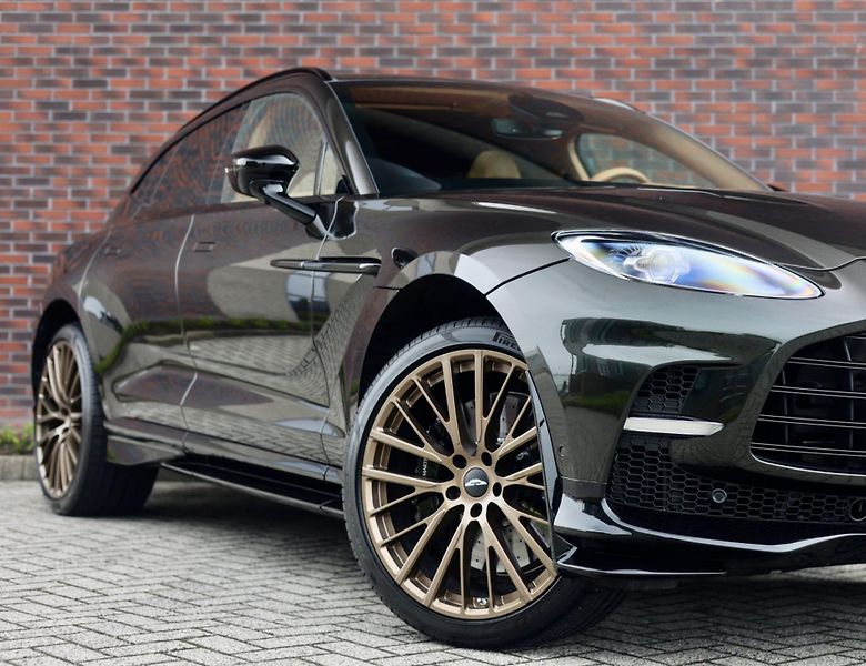 Aston Martin DBX (2025) 707, 4.0 V8 707PS Minotaur  - fotka 3 z 54
