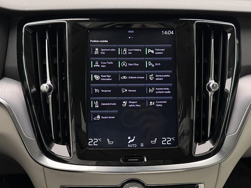Volvo V60 CC D4 AWD MOMENTUM POLESTAR  - fotka 32 z 40