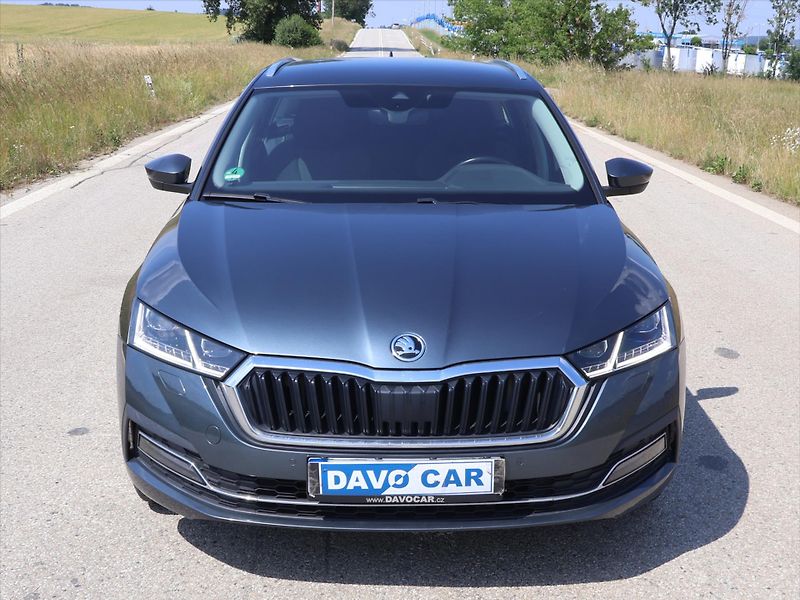 Škoda Octavia 2,0 TDI DSG Matrix Virtual DPH - fotka 2 z 25