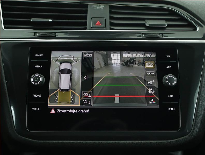 Volkswagen Tiguan (2023) R-Line 2.0 TDI - fotka 15 z 17