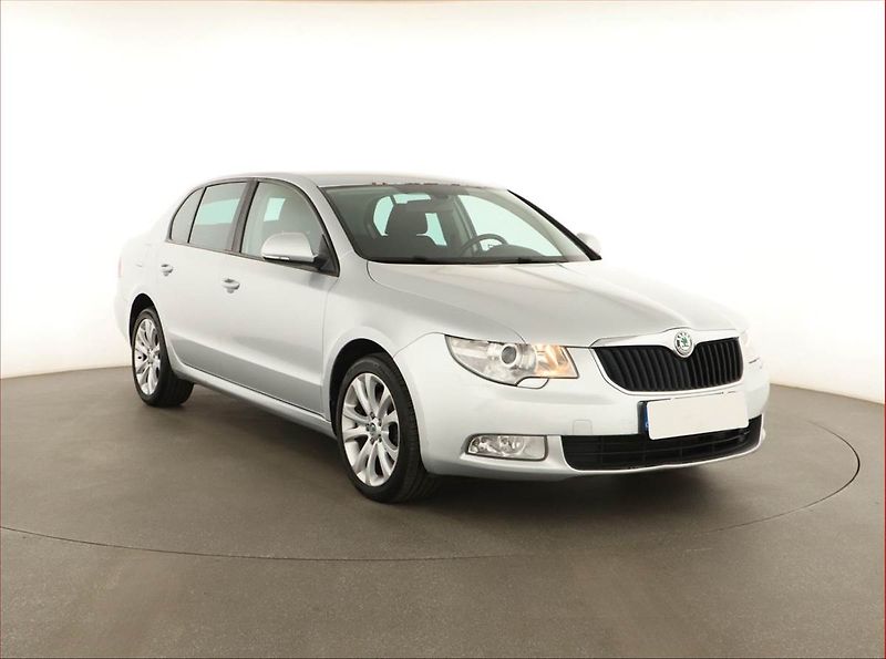 Škoda Superb (2013) Ambition 2.0 TDI, Automat - fotka 1 z 15