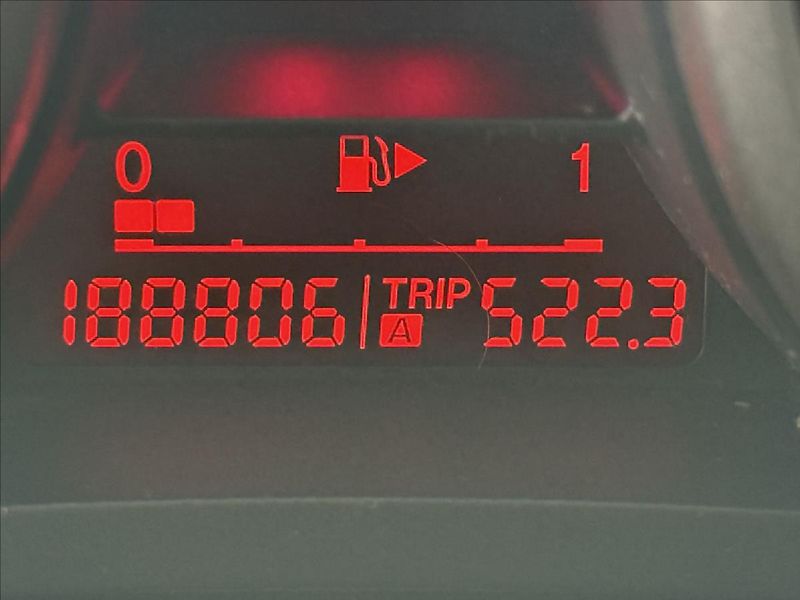 Mazda 3 1,6   77kw VÝHŘEV,RVM,AUT.KLIM - fotka 16 z 19