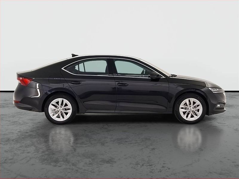 Škoda Octavia (2022) 2.0 TDI - fotka 6 z 22