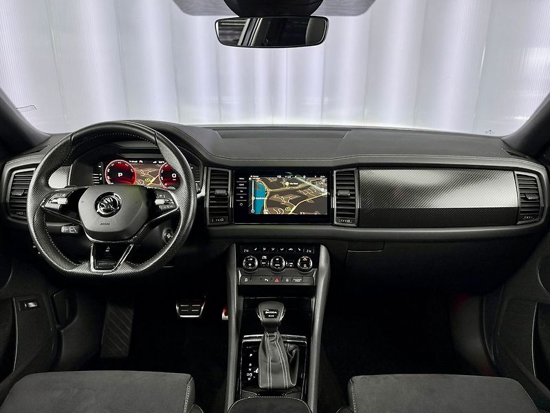 Škoda Kodiaq 2.0TSI 140KW DSG 4X4 SPORTLINE - fotka 10 z 28