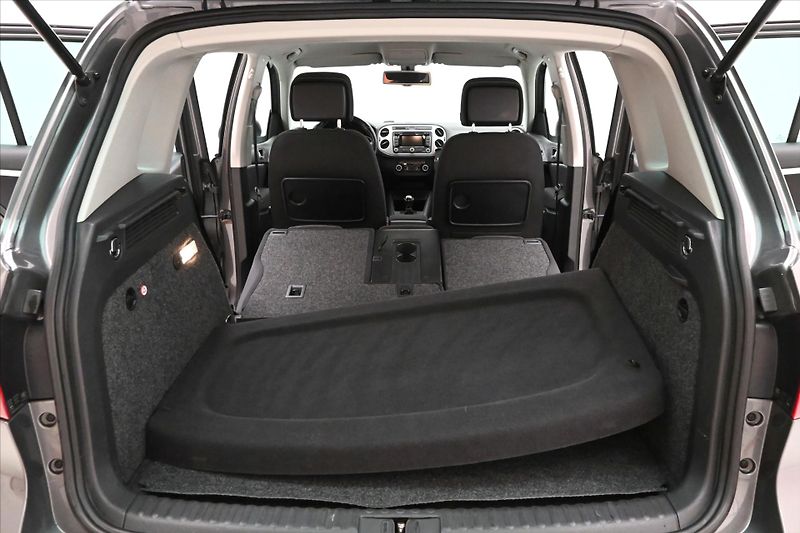 Volkswagen Tiguan 2,0 TDI 103kW 4x4 Manuál Záruk - fotka 11 z 31