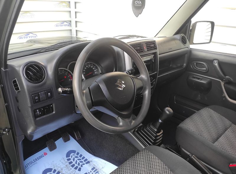 Suzuki Jimny 1,3DOHC 16V 62kW,4x4,Face,TZ - fotka 9 z 26