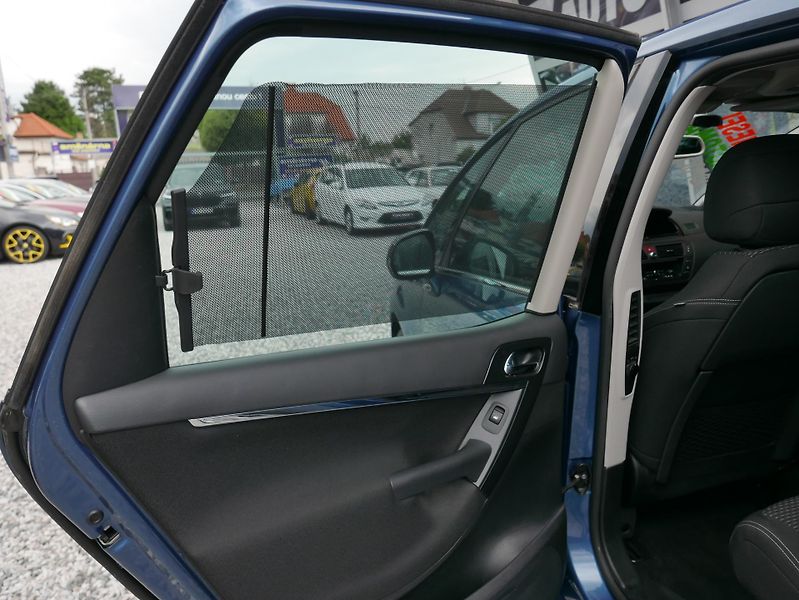Citroën C4 Picasso 1,6 e-HDi Navi REZERVACE - fotka 24 z 43