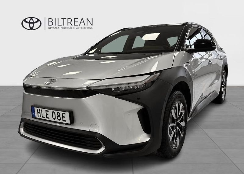 Toyota bZ4X Executive AWD 360k Odvětrávání - fotka 1 z 11
