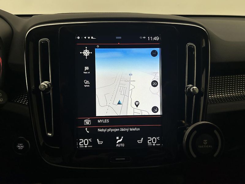 Volvo XC40 2.0 T4 4x4 R-Design - fotka 24 z 30