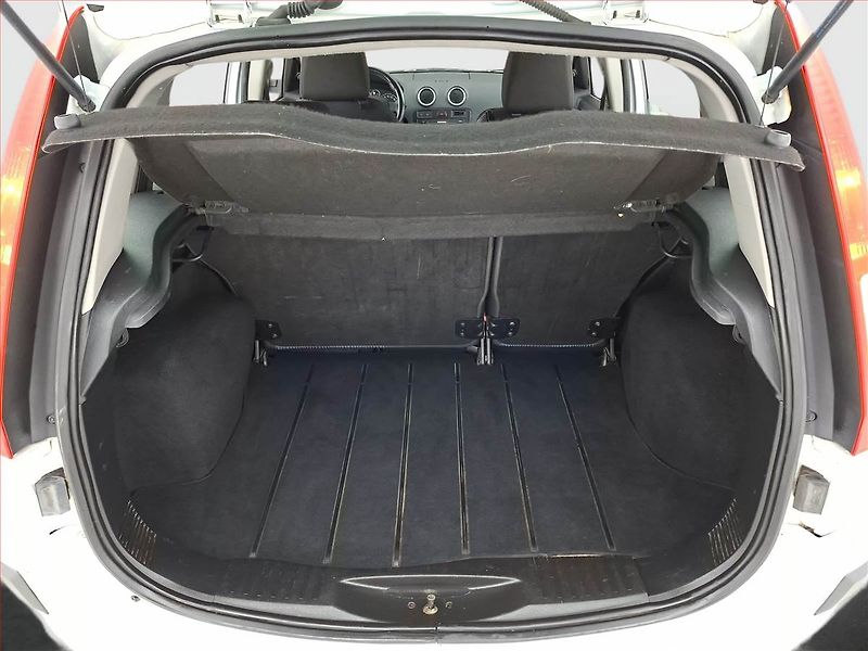 Ford Fusion (2008) 1.4, nová STK, jezdí dobře - fotka 13 z 13