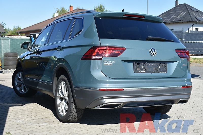 Volkswagen Tiguan Allspace (2021) Highline 2,0 TSI 4Motion,7míst - fotka 3 z 40