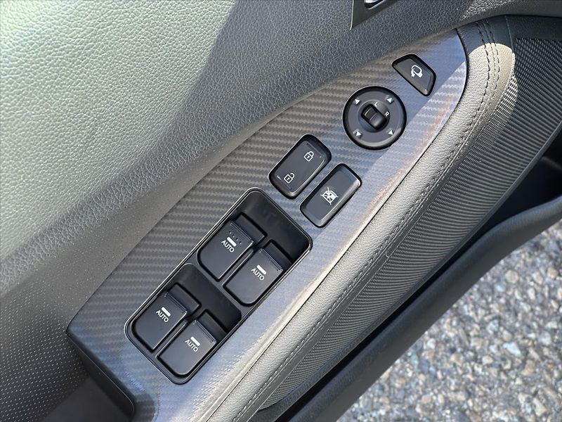Kia Optima 1,7 CRDi 100kW Exclusive CZ - fotka 16 z 31