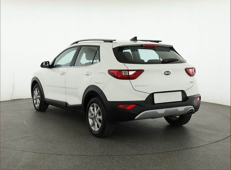 Kia Stonic (2020) 1.0 T-GDI, Automat, ČR,1.maj - fotka 4 z 17