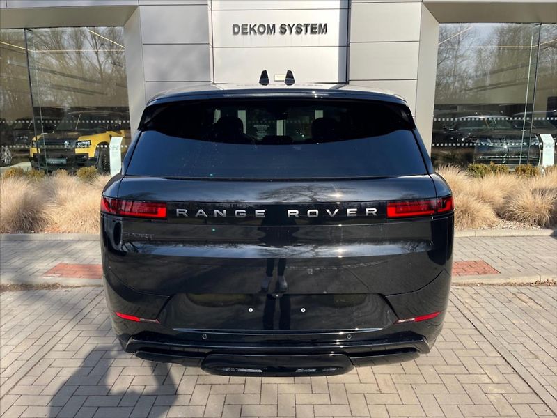Land Rover Range Rover Sport (2026) 3,0 Dynamic SE D300 AWD - fotka 6 z 17