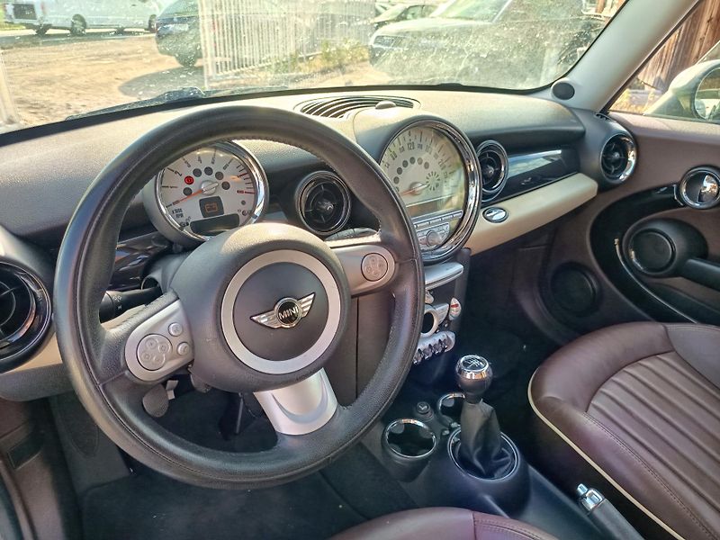 Mini Clubman (2008) 1.6 88kw - fotka 29 z 51