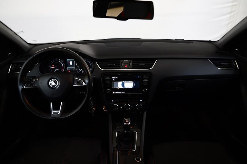 Škoda Octavia - fotka 5 z 27