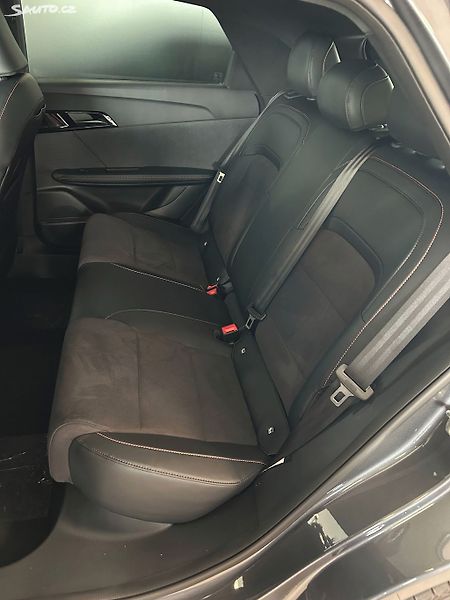 MG MG4 (2025) EV XPOWER 64kW - fotka 7 z 11