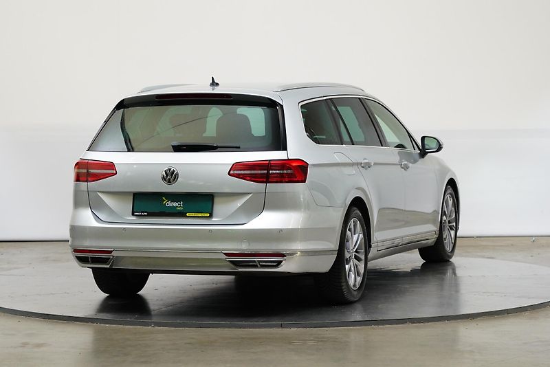 Volkswagen Passat - fotka 2 z 28