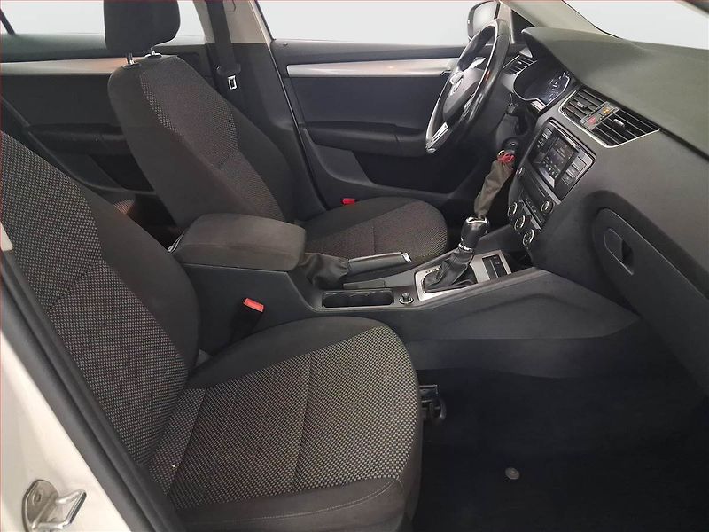 Škoda Octavia (2017) Ambition 2.0 TDI, Automat - fotka 9 z 16