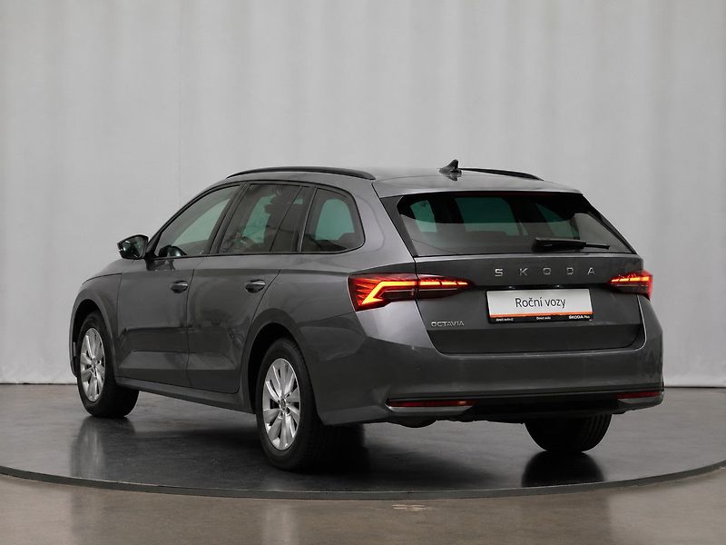 Škoda Octavia - fotka 7 z 26