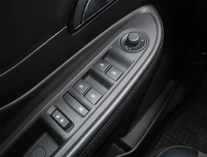 Opel Mokka (2017) 1.4 Turbo, 4X4, Automat, Kůže - fotka 16 z 16