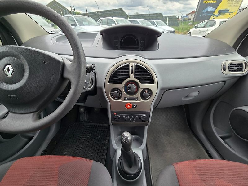 Renault Modus (2007) 1.2 55KW klima 2 - fotka 15 z 23
