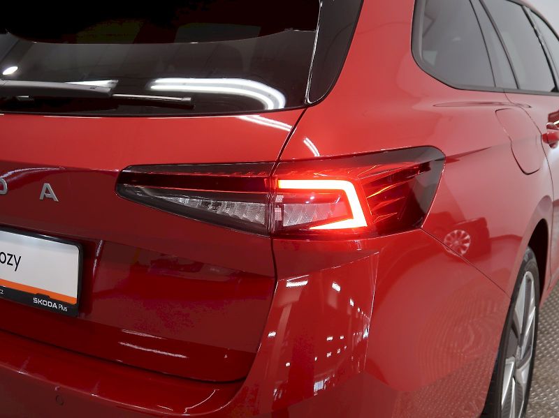 Škoda Superb (2025) 1.5TSI 110KW DSG TAŽNÉ 2 SADA - fotka 11 z 48