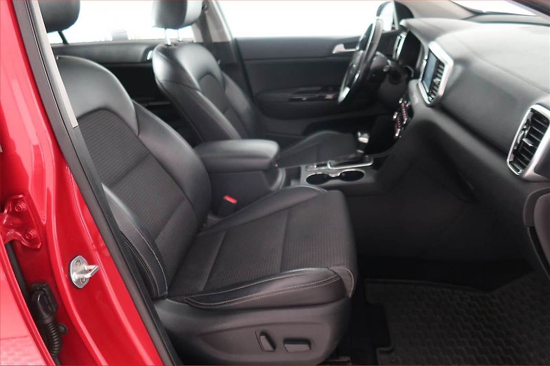 Kia Sportage (2019) 1.6 CRDi, Automat, Serv.kniha - fotka 9 z 21