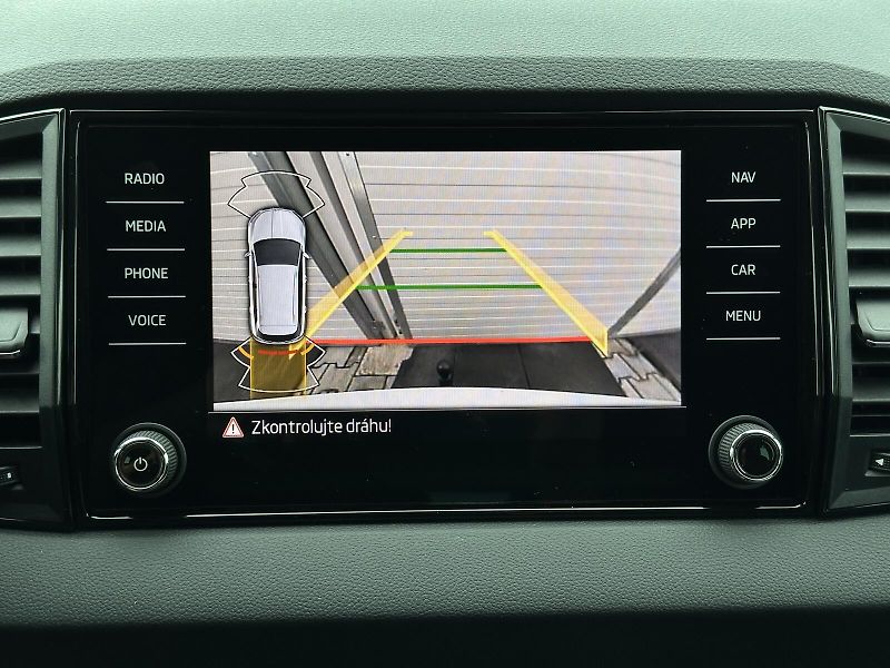 Škoda Karoq 1.5TSi DSG 150PS LED V.Cockpit - fotka 26 z 38