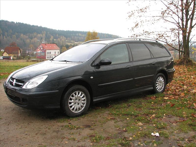 Citroën C5 2,0 16V HPI Xenony,Kůže  Exclu - fotka 1 z 54