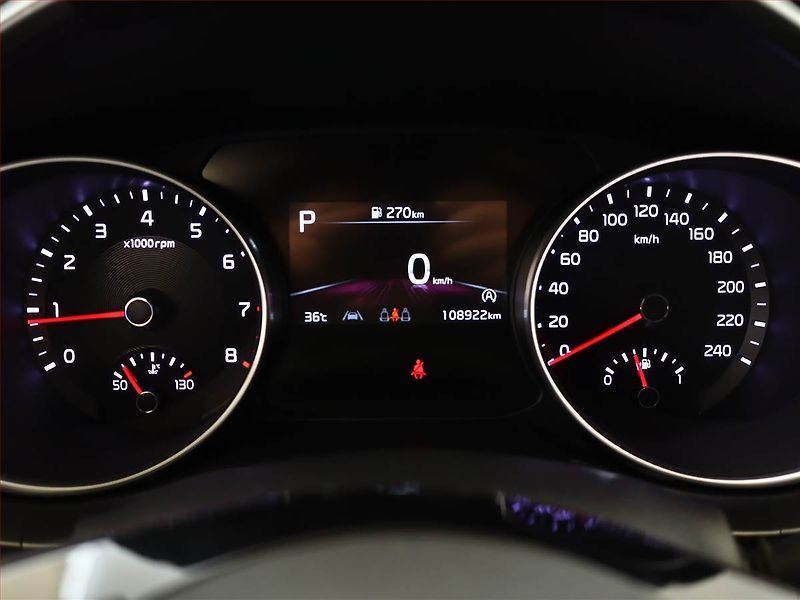 Kia Ceed (2023) 1.5 T-GDI, Automat, ČR,1.maj - fotka 9 z 18