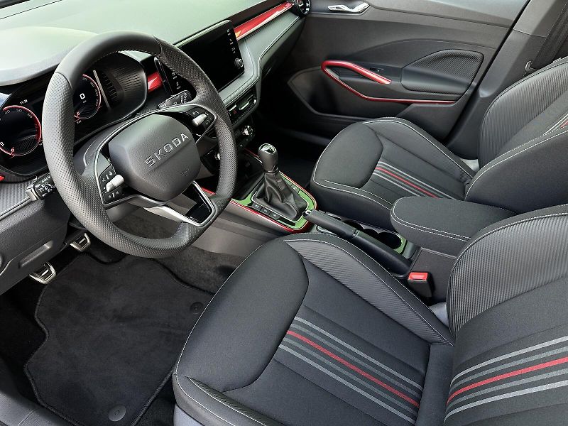 Škoda Fabia 1.0TSi 116PS Monte Carlo Bi-LE - fotka 11 z 36
