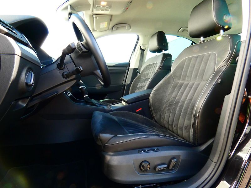 Škoda Superb (2020) Style Plus Extra 2.0 TDI DSG - fotka 18 z 30